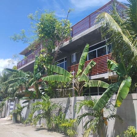 Lhohi White Sand Hotel Exterior photo