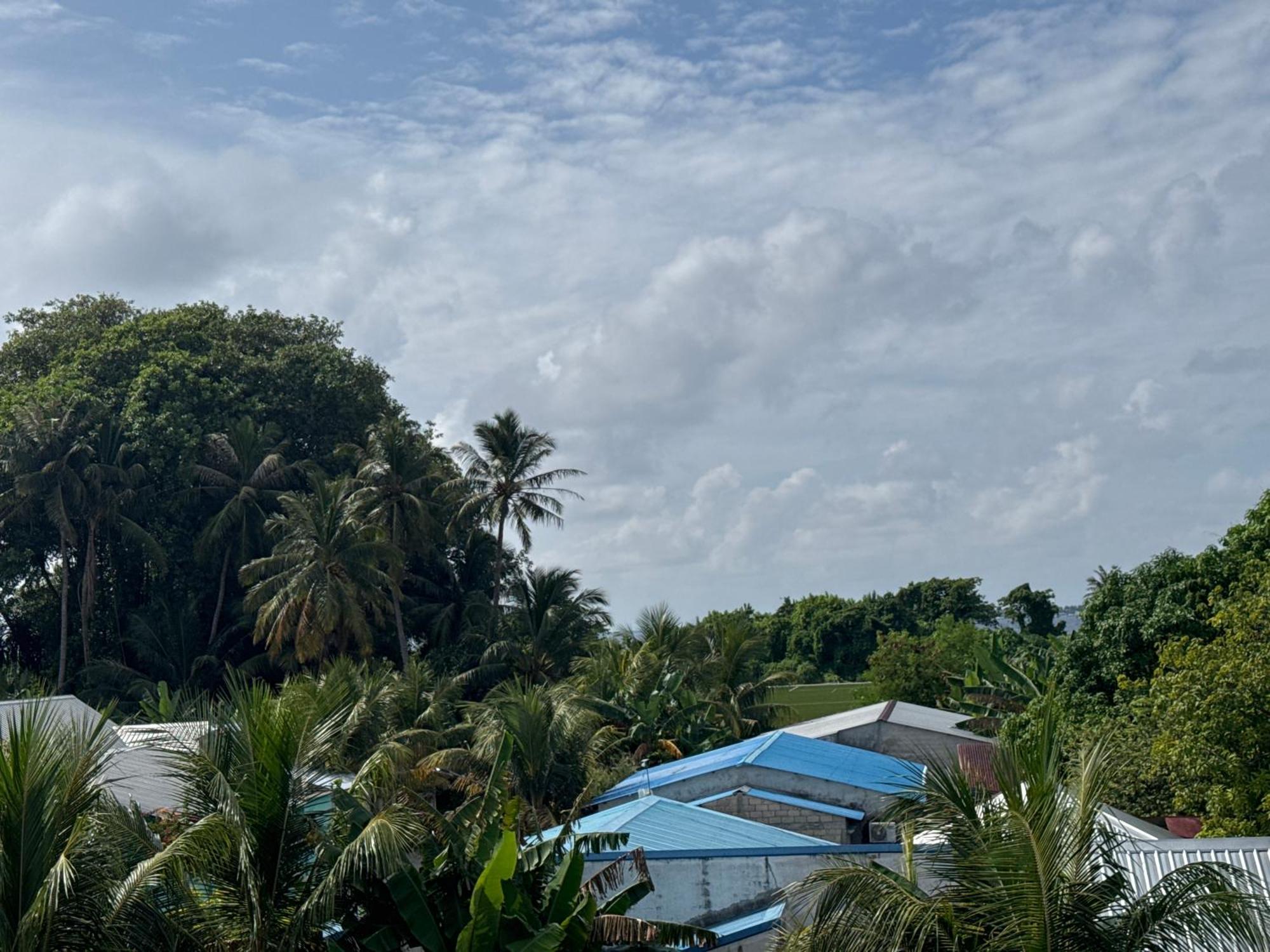 Lhohi White Sand Hotel Exterior photo